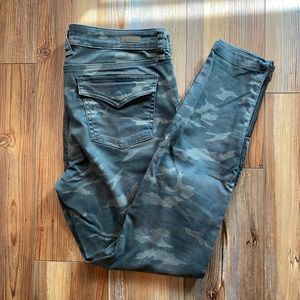 KUT From The Kloth Camo Skinny Pants